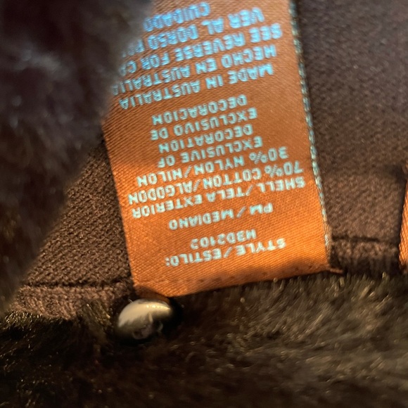 DLG, Black V Neck Faux Fur Sweater Sz PM - Picture 5 of 7